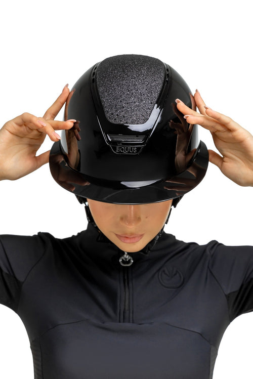 kask jeździecki szeroki daszek Equus